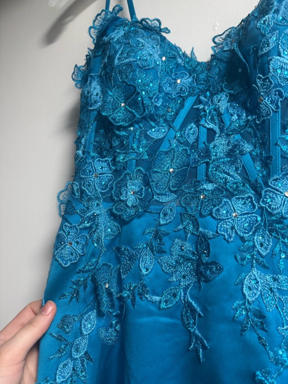 Teal Lace Appliqué Prom Dress with Spaghetti Straps - Picture 2 of 5